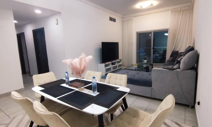 Dubai Marina Apartment | Comfy home 2 BHK well furnished Apartment in Marina