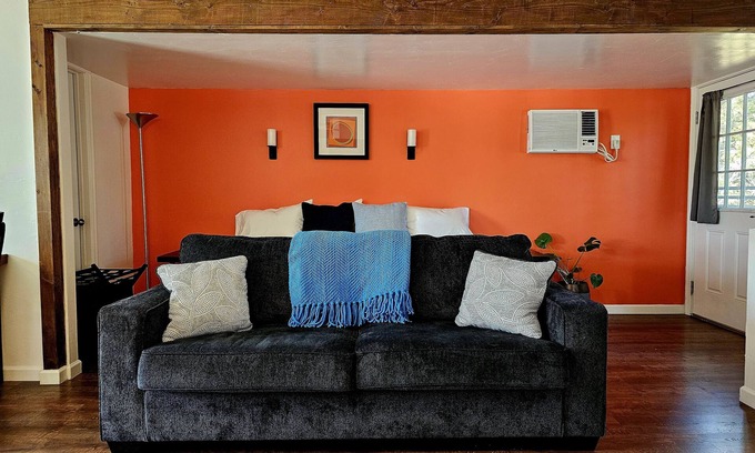 Prescott Cottage | Comfy Loft Retreat Above the Pines