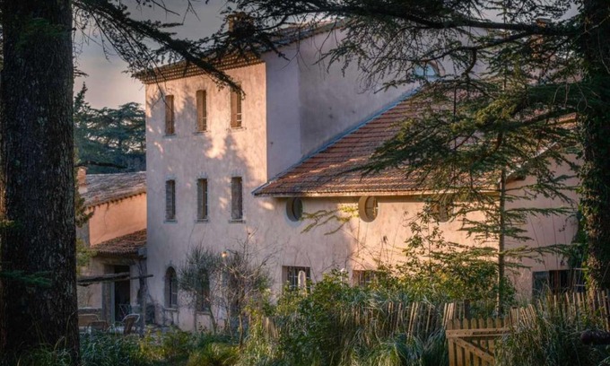 Flassans-sur-Issole House | Commanderie de Peyrassol- Bastide de La Rouvière