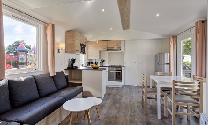 Renesse Ski Chalet | Compleet Ingericht Chalet op 400 m van Centrum en 1,7 km van het Strand Renesse
