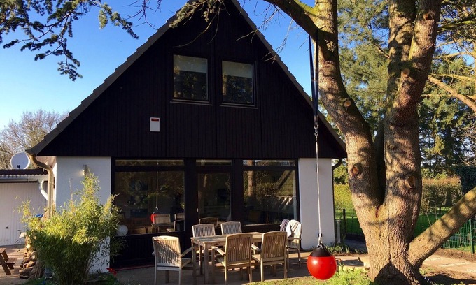 Dohnsdorf House | Completely renovated detached house with garden in a quiet area child-friendly