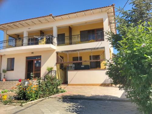 2 Mai House | Complex Scorpion