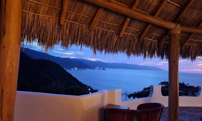 Conchas Chinas Villa | Concha’s chinas villa w/spectacular views ocean and jungle