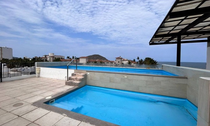 Zona Dorada Condo | condesa 12 sublime depa a 100 pasos de la playa