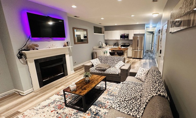 Dunning Condo | Condo Near O'Hare & Downtown - 15 & 25 Min Away