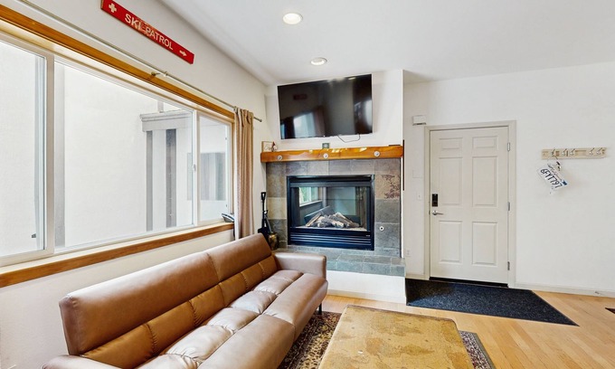 Olympic Valley Condo | Condo Near Ski Resorts with Fireplace, Pool, Spa, Sauna, Washer/Dryer
