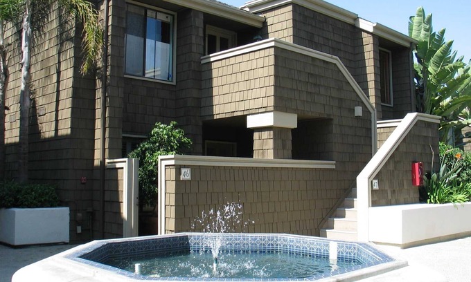 Belcourt House | Condo on Big Canyon Golf Course - Community Pool & Spa MONTHLY ONLY