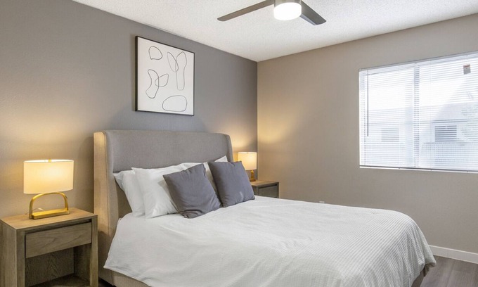 Deer Valley Apartment | CONGRATS! You’ve found a large1BR apt w/high-end appliances in a prime location!