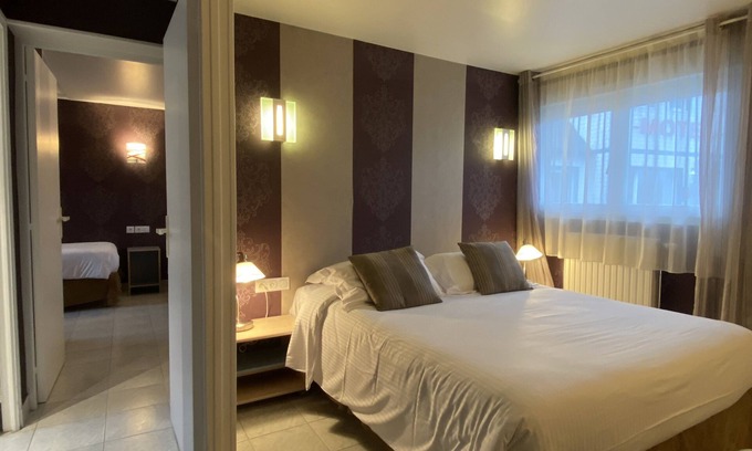 La Riviere-Saint-Sauveur Hotel | Contact Hôtel - Hôtel les Bleuets & SPA