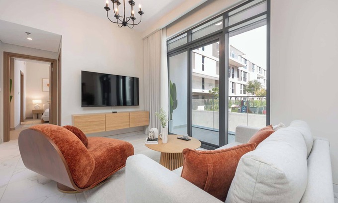Dubai Apartment | Contemporary 2BR in Azizi Greenfield - Meydan!