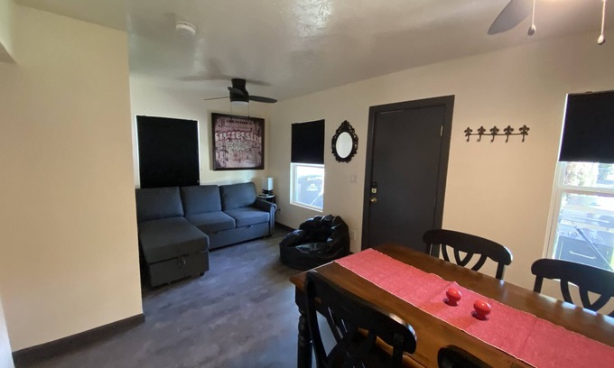 Deming Cottage | Contemporary Downtown Dream