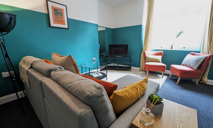Clifton Apartment | Contemporary garden flat in Clifton