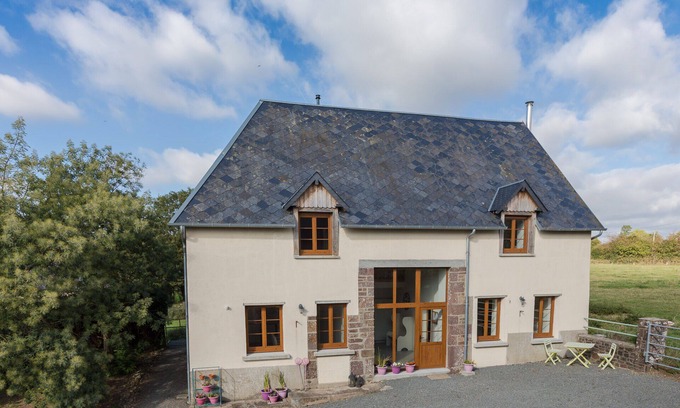 Lengronne House | Contemporary Gite Holiday Rental In Gavray, Manche