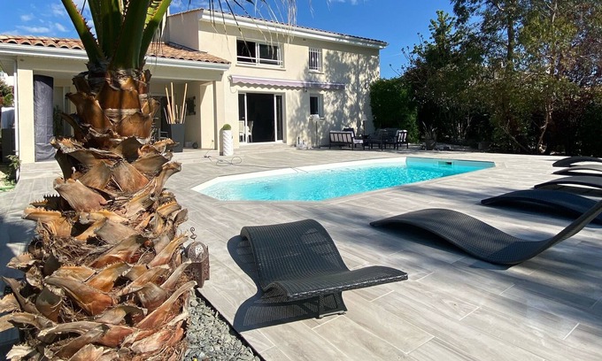 Vailhauques Villa | Contemporary villa R.H, sea and garrigues 15km from the center of Montpellier