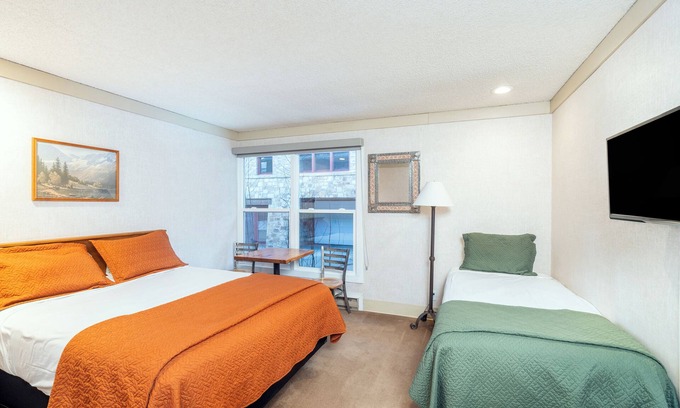Telluride Hotel | Convenient and Affordable Hotel Room in Telluride
