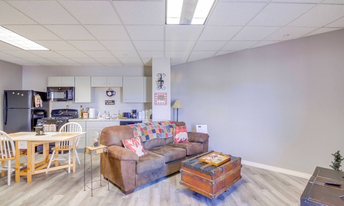 Del Norte Apartment | Convenient Del Norte Apt Near Hiking & Downtown!