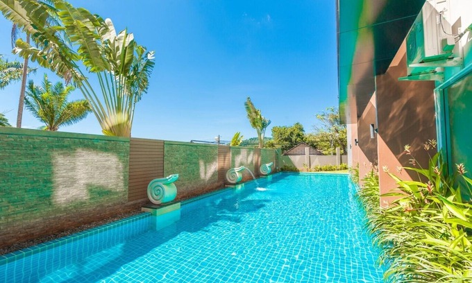Karon Apartment | Convenient Karon studio, walk to beach & market