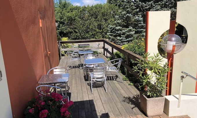 Saint-Priest Hotel | Conveniently Located Hotel near Eurexpo and Old Lyon at the gates of Lyon