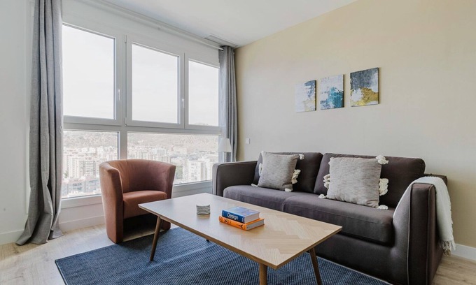 Palma-Palmilla Apartment | Cool Martiricos - La Roca 1BR w/Parking, Doorman & A/C, by Blueground