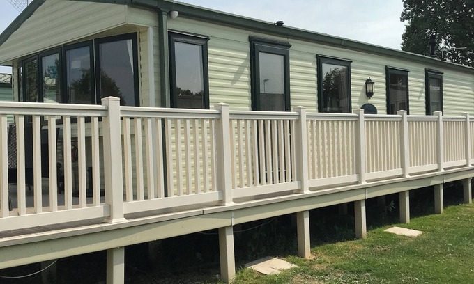 Colchester House | COOPERS BEACH MERSEA ISLAND