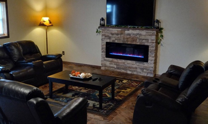 Ortonville Cabin | Copperhead Lodge
