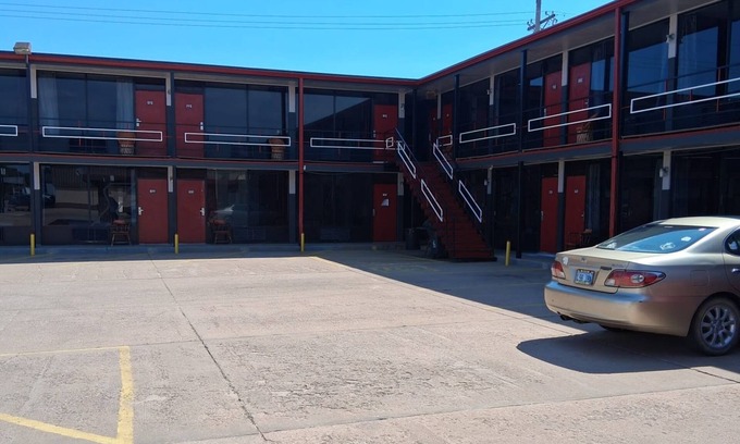 Anthony Hotel | Coratel Inn and Suites By Jasper Anthony