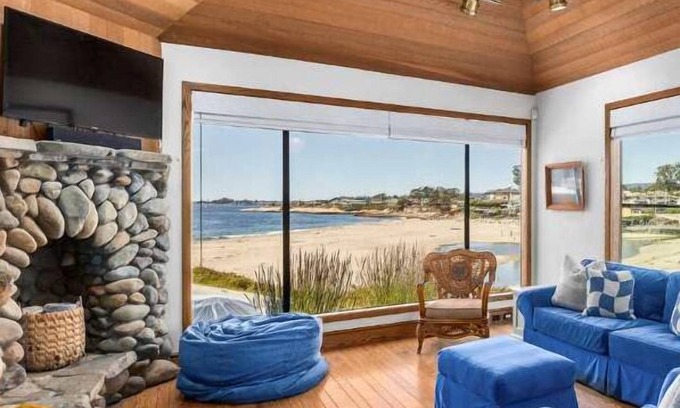 Opal Cliffs House | Corcoran Beachhouse - Stunning ocean views!