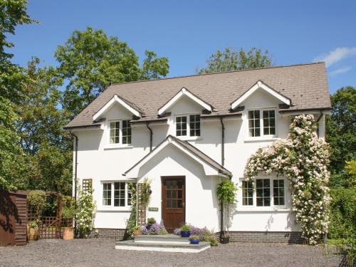 Cardigan House | Cornant