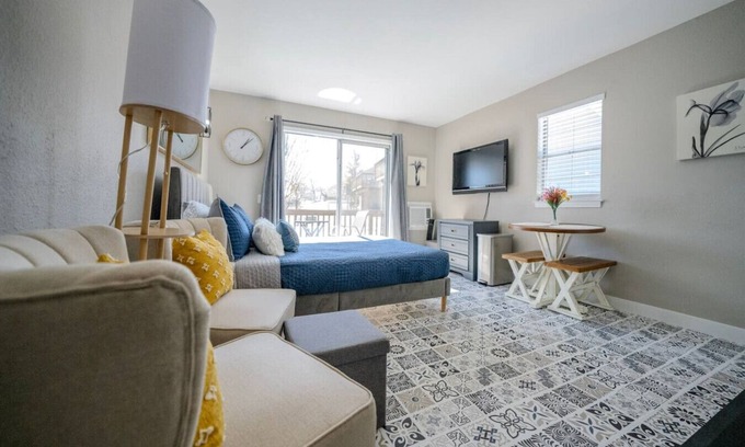 Table Rock Apartment | Corner | Top Floor | Fall Creek | Convenient to 76