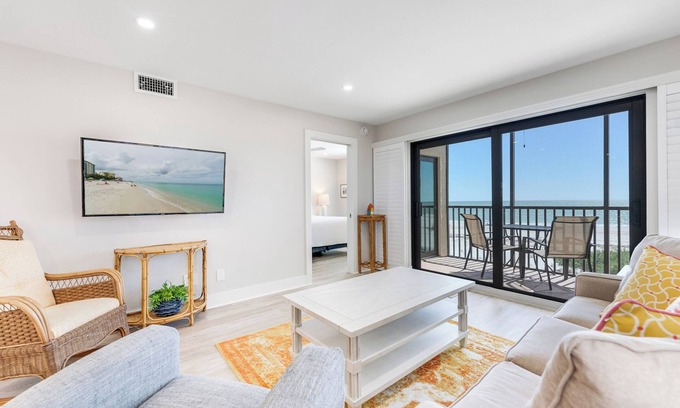 Sanibel Condo | Corner two-bedroom unit comes with a special golf privilege package.