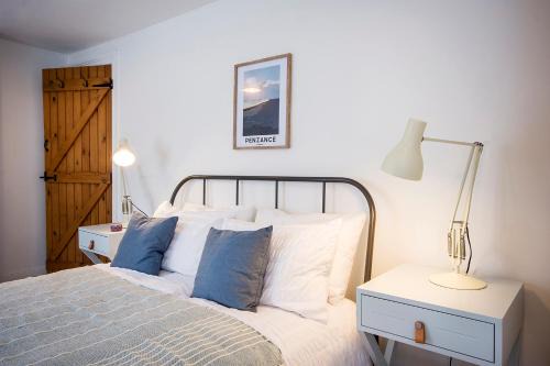 Truro House | Cornish Cottage - Truro City Centre