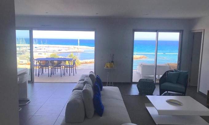 Solaro Apartment | Corsicacasa Appartement De Luxe Sur La Mer Port De Solenzara