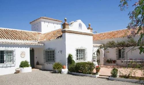 Urbanizacion Hacienda las Chapas House | Cortijo Correa