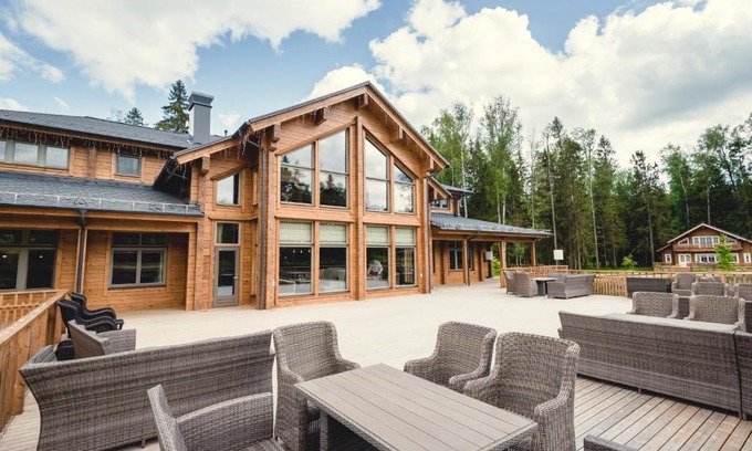 Denisovo Hotel | Cosmos Collection Izumrudny Les Hotel