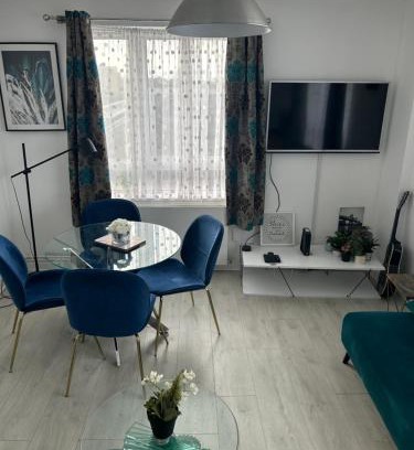 Finsbury Park Apartment | Cosy 2-Bedroom Flat in Finsbury Park, Modern, Convenient & Close to Central London!