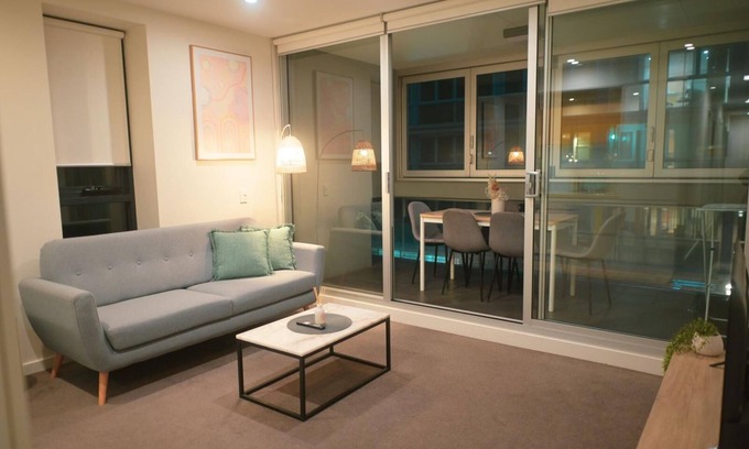 Adelaide Central Business District Apartment | Cosy 2BRs Apartment on Balfours | Free WI-FI