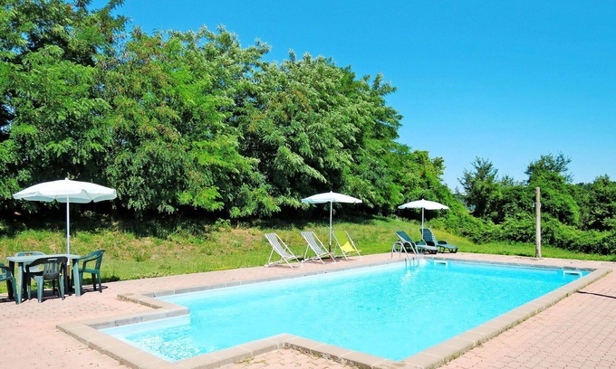 Bagnoregio Villa | Cosy apartment in villa for 4 guests with pool, WIFI, patio and parking