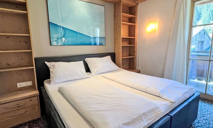 Oberndorf in Tirol Apartment | Cosy apartment for 2 people with WIFI, TV and balcony