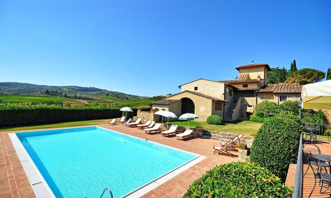 San Casciano in Val di Pesa Apartment | Cosy apartment with WIFI, A/C, pool, TV and pets allowed, close to Greve In Chianti
