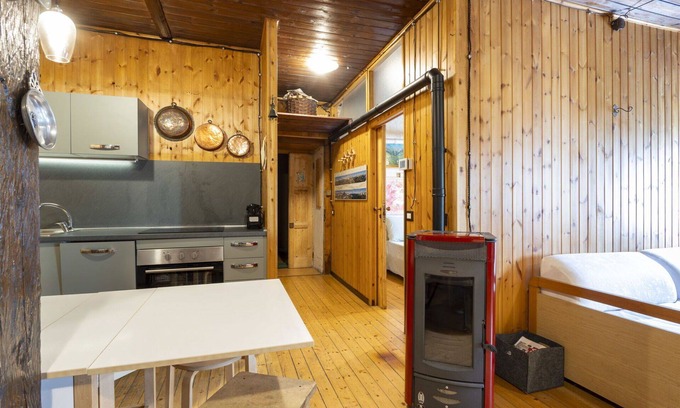 Campodolcino Apartment | Cosy apartment for 4 people with WIFI, TV, pets allowed and parking