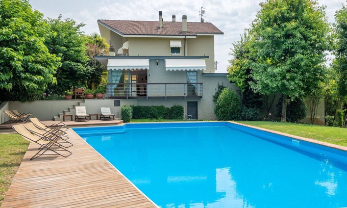 Monteu Roero Apartment | Cosy apartment for 6 people with A/C, private pool, WIFI, TV, terrace, pets allowed and parking
