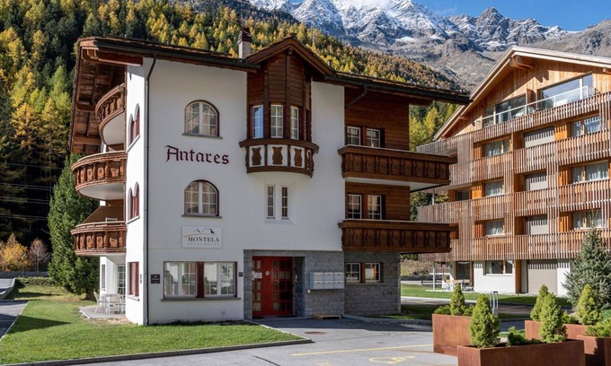 Saas-Balen Apartment | Cosy apartment for 2 guests with WIFI, TV, balcony and pets allowed
