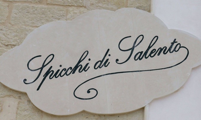 Vernole Apartment | Cosy apartment for 2 people with WIFI, A/C, TV, pets allowed and parking