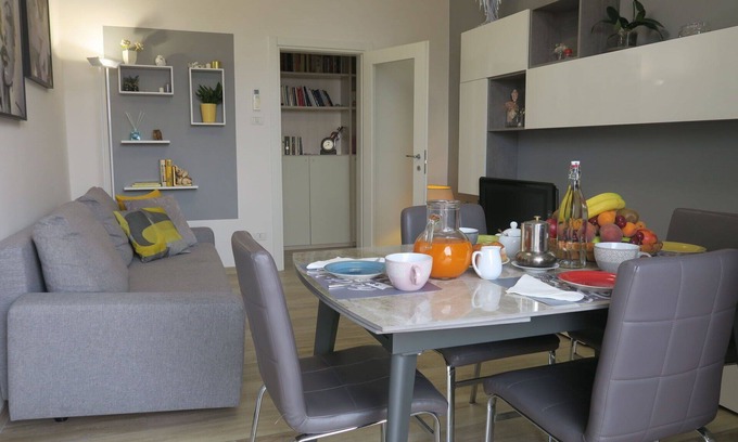 Savena Apartment | Cosy apartment for 4 guests with A/C, WIFI, TV, balcony and parking