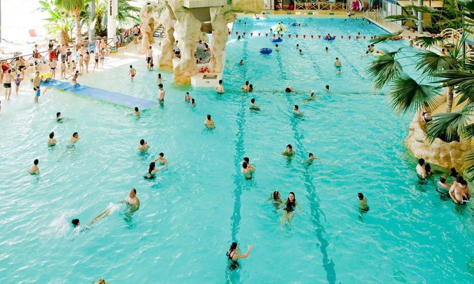 Jonzac Apartment | Cosy apartment for 4 guests with WIFI, A/C, TV, balcony, pets allowed and parking