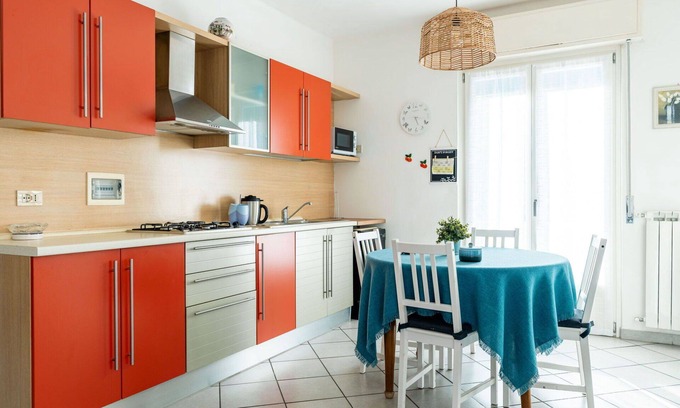 Arma di Taggia Apartment | Cosy apartment for 4 guests with WIFI, balcony and parking