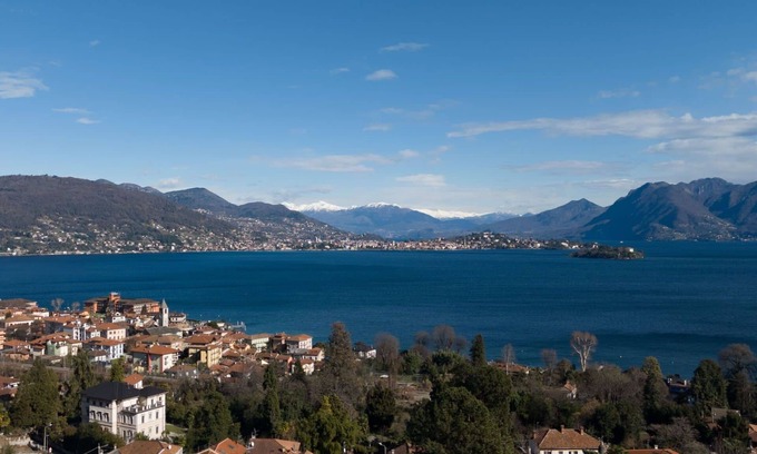 Baveno Apartment | Cosy apartment for 4 people with WIFI, TV, patio and pets allowed
