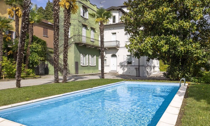Meina Apartment | Cosy apartment for 4 people with A/C, pool and TV
