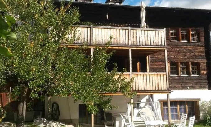 Fiesch Apartment | Cosy apartment for 5 guests with WIFI, TV and pets allowed