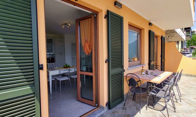 Gera Lario Apartment | Cosy apartment for 5 people with WIFI, TV, terrace and pets allowed